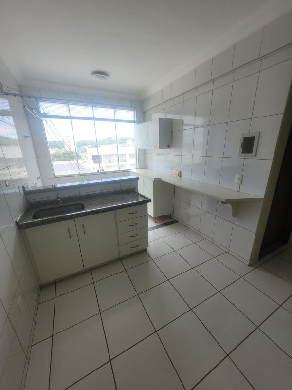 Apartamento para alugar no bairro Centro